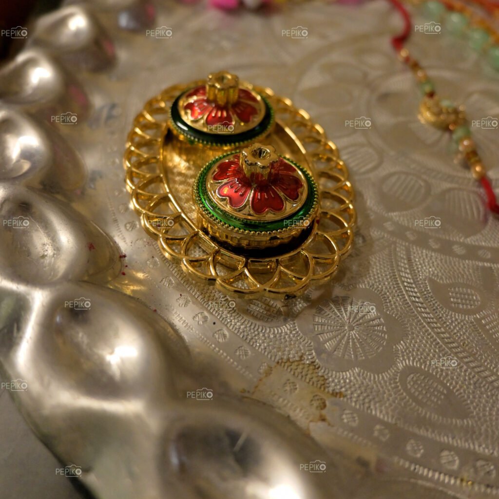 Decorative mini tray for dry fruits