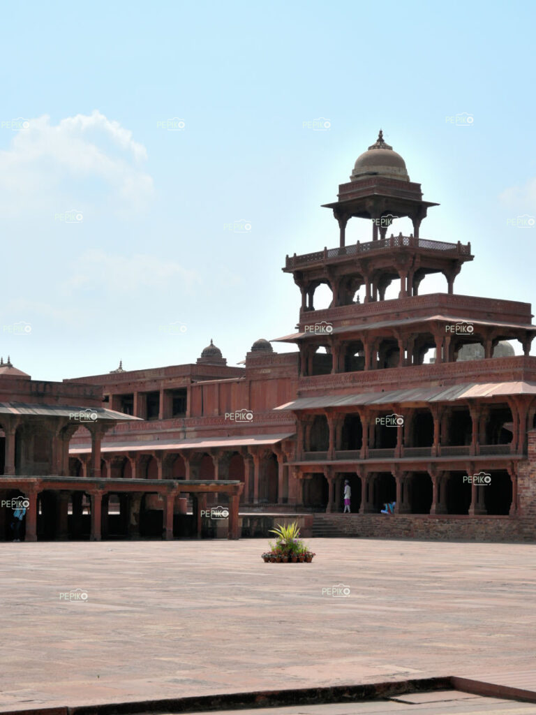 Amazing structures at Fatehpur fort