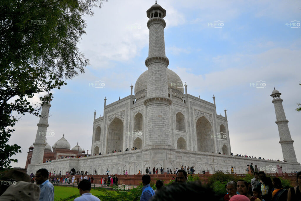 Wide angle shot of The Taj Mahal, India